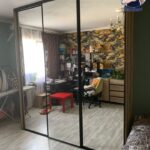 Шкаф с зеркалом в спальню (3)