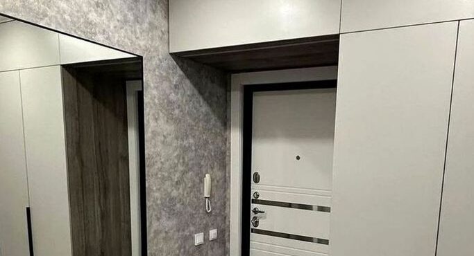Встраиваемый шкаф натяжные потолки